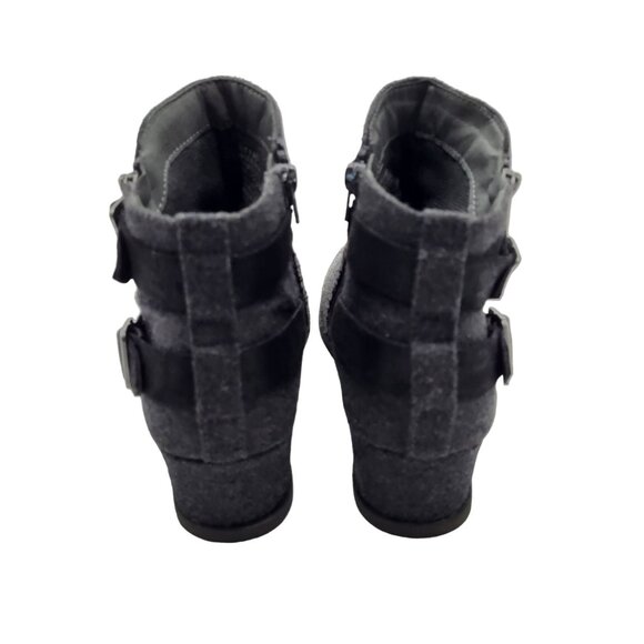 SO Garlic Grey Hidden Wedge Ankle Booties Boots Ruched Buckle Side Zip Womens 9M - Picture 2 of 10